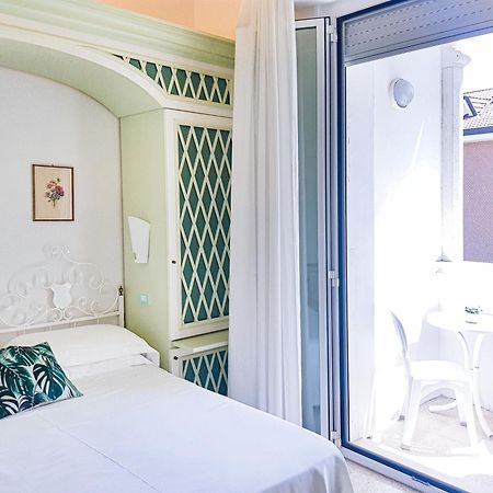 Hotel Orizzonte Bellaria-Igea Marina Esterno foto