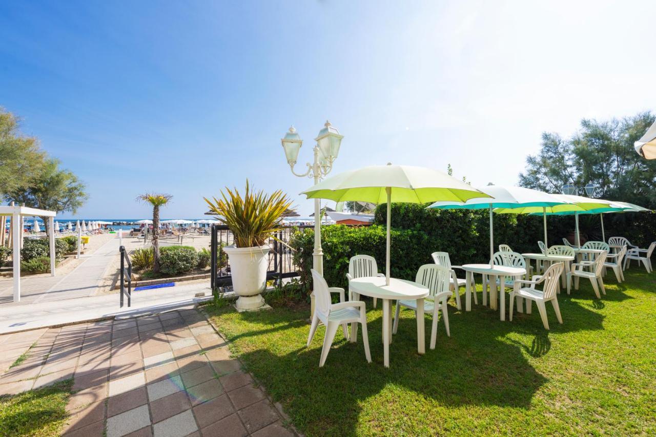 Hotel Orizzonte Bellaria-Igea Marina Esterno foto