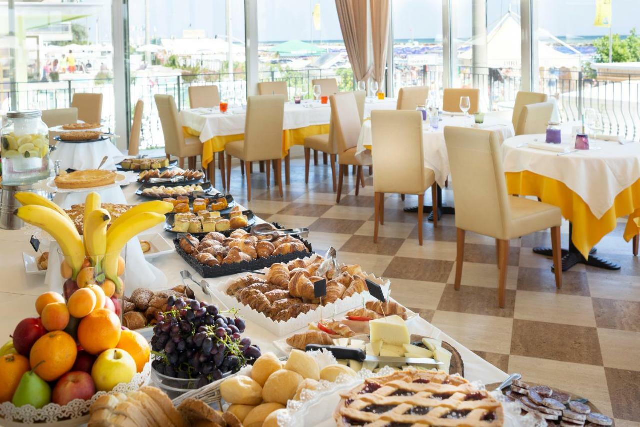 Hotel Orizzonte Bellaria-Igea Marina Esterno foto